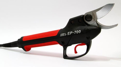 New electronic secateurs from ARS Japan